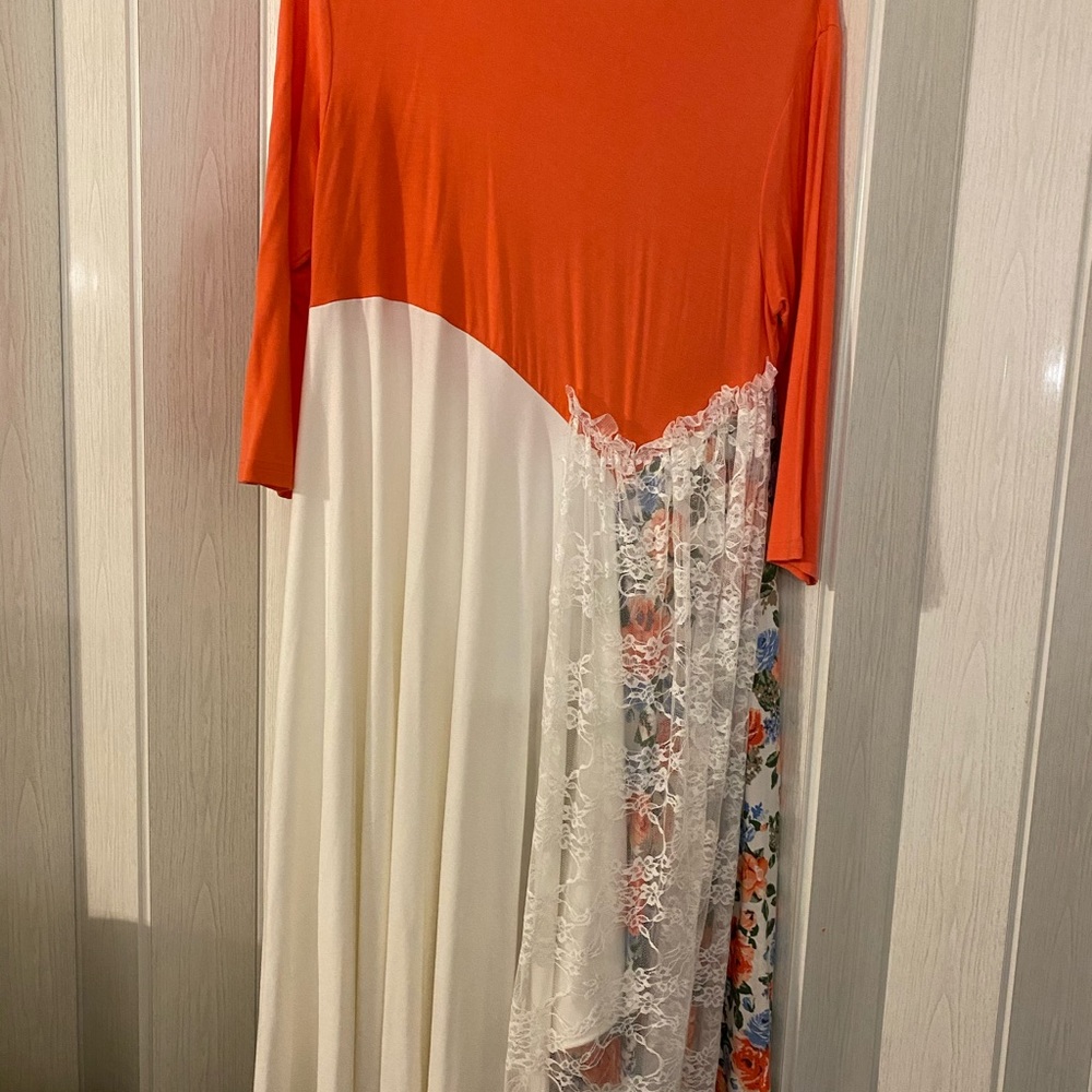 Custom made dress. - Picture 6 of 10